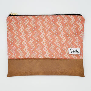 Puko'a Li'i Clutch
